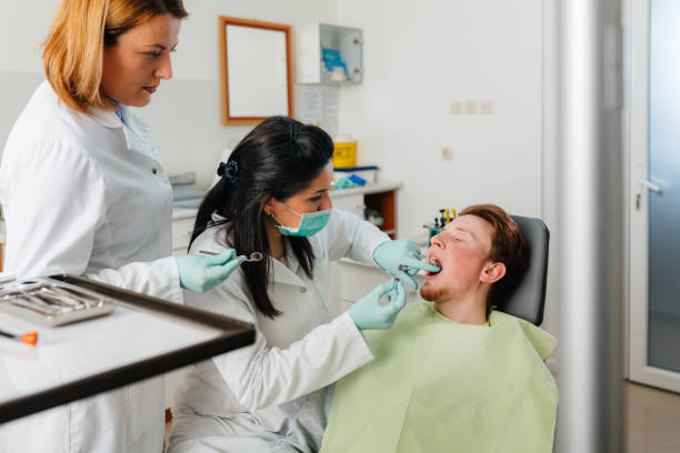 Best Emergency Tooth Extraction in Royston, GA